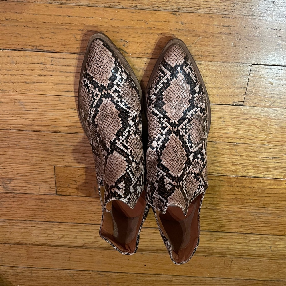 Steve madden snake print booties